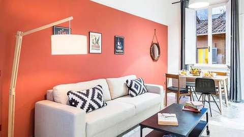 L'orange, couleur chaude, vous feras penser au soleil du sud.